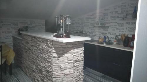 Stone City Apartment In Park Zone