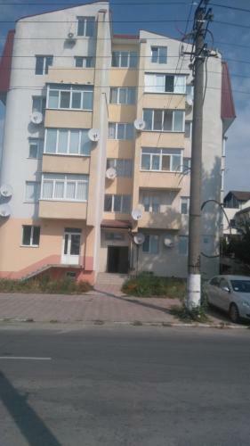 Stone City Apartment In Park Zone