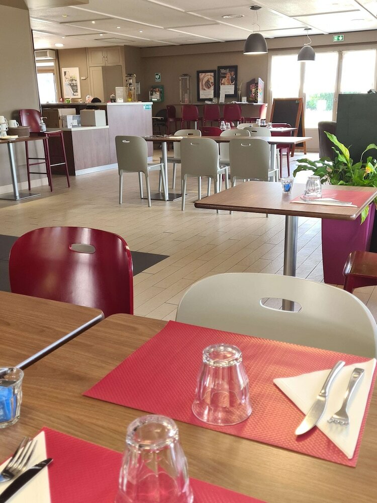Hotel Campanile - Saint Etienne St Charmond