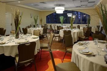 Hotel Wyndham Raleigh Durham - Resea