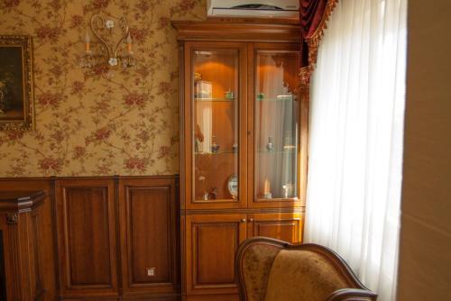 Apartment On Franzuskiy Boulevard 9