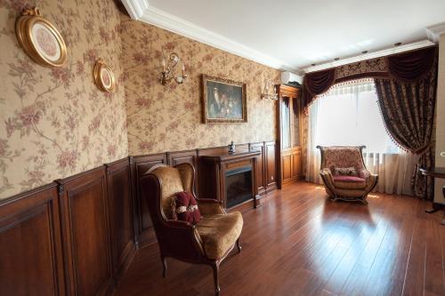 Apartment On Franzuskiy Boulevard 9