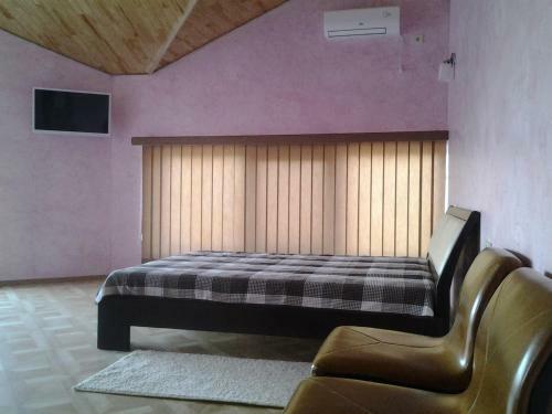 Hostal Lazurny Guest House