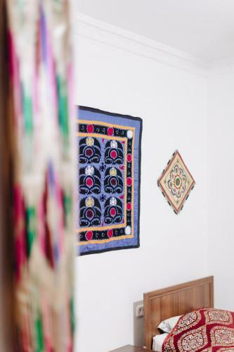 Hostal Trip.le Guest House