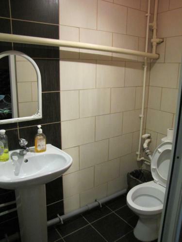 Hostal Guest House Revolyutsii 28