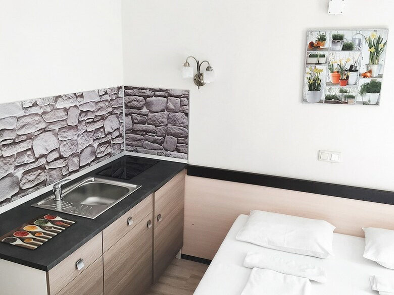 Oplot Hotel