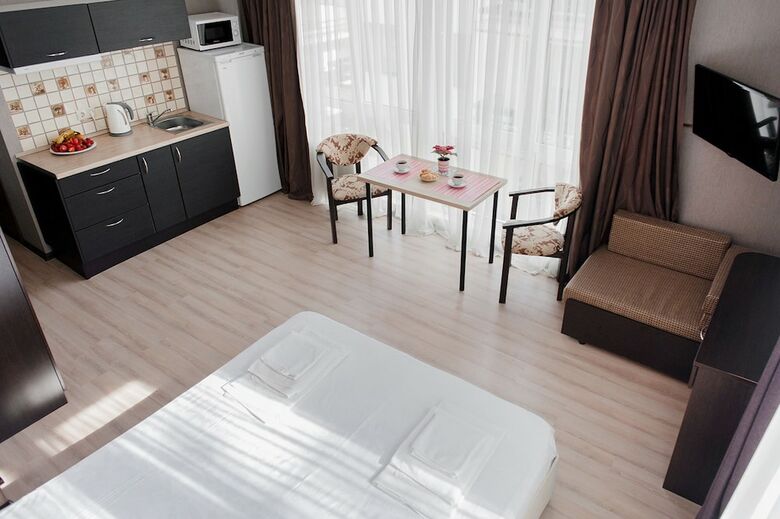 Oplot Hotel