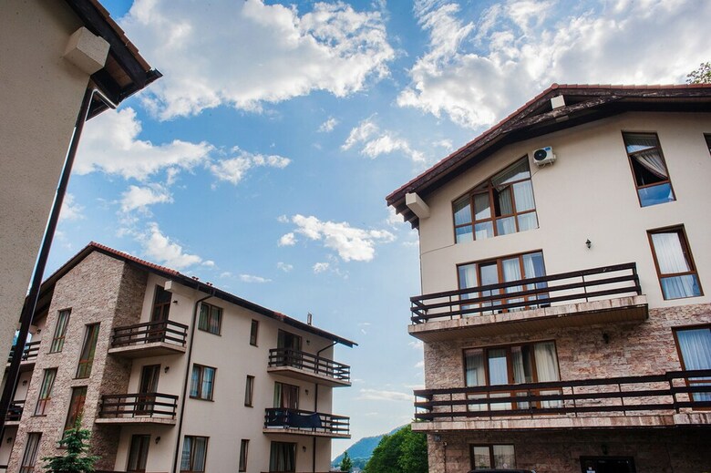 Oplot Hotel