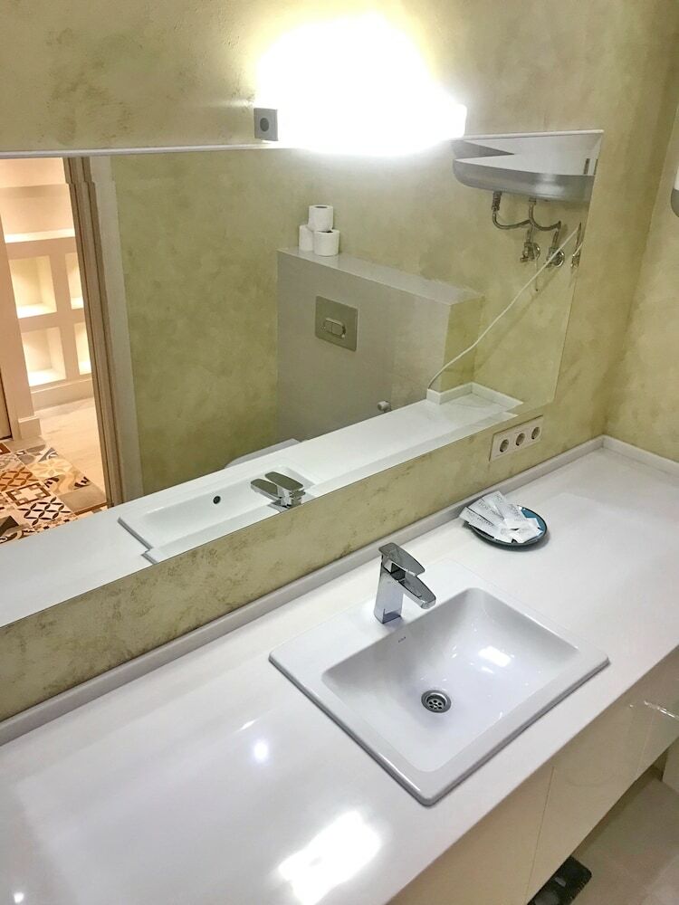 Oplot Hotel