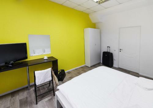 Maxi House Hostel