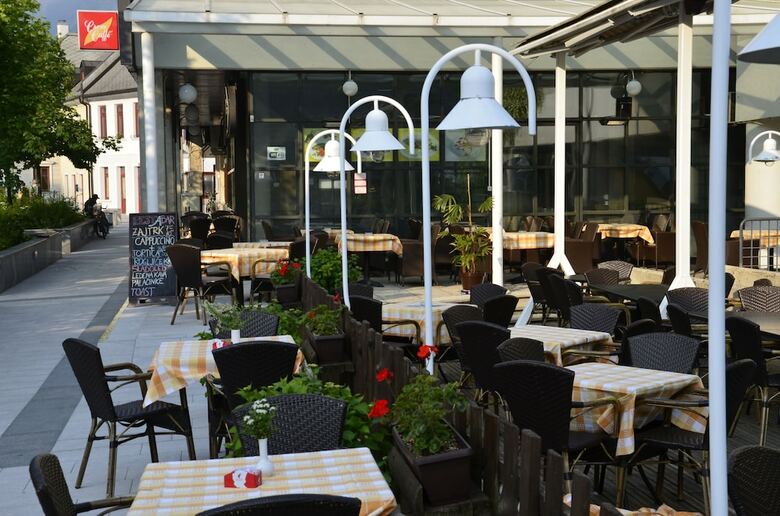 Alp Hotel
