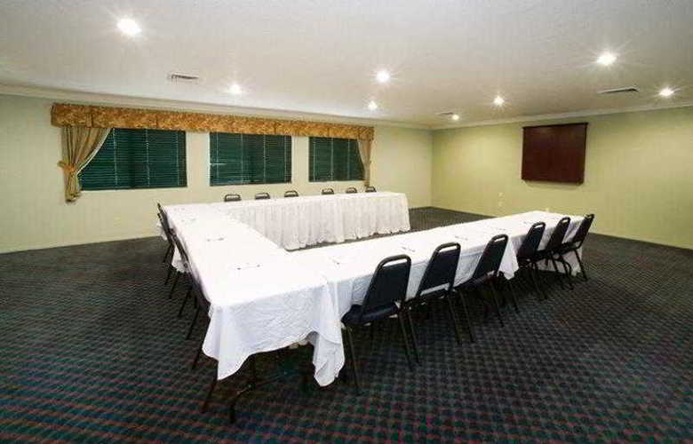 Best Western Town & Country Hotel