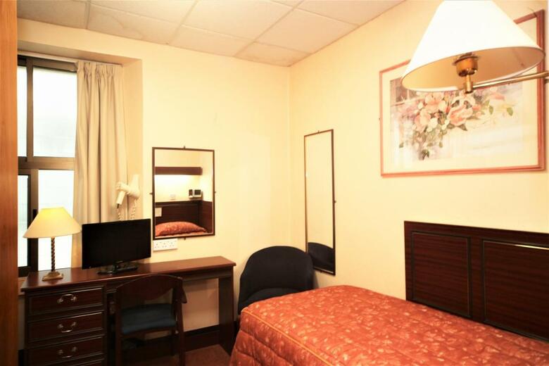 Hotel Bristol