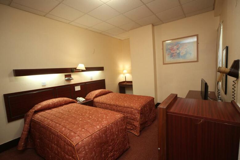 Hotel Bristol