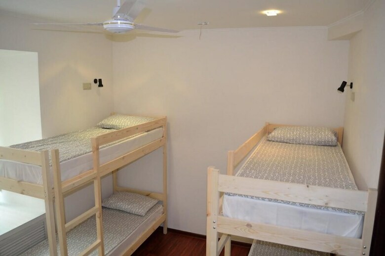 Boomerang Hostel
