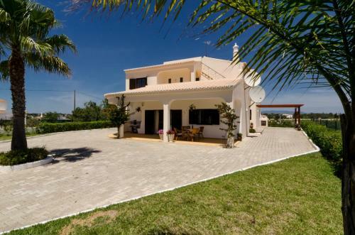 Villa Larotil