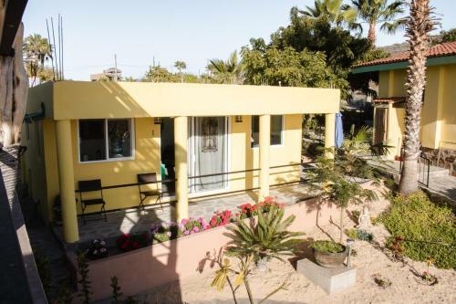 Hostal Casa Flores Casitas