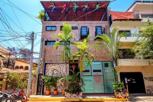 Hostal Pi�ata Pv Gay Hotel