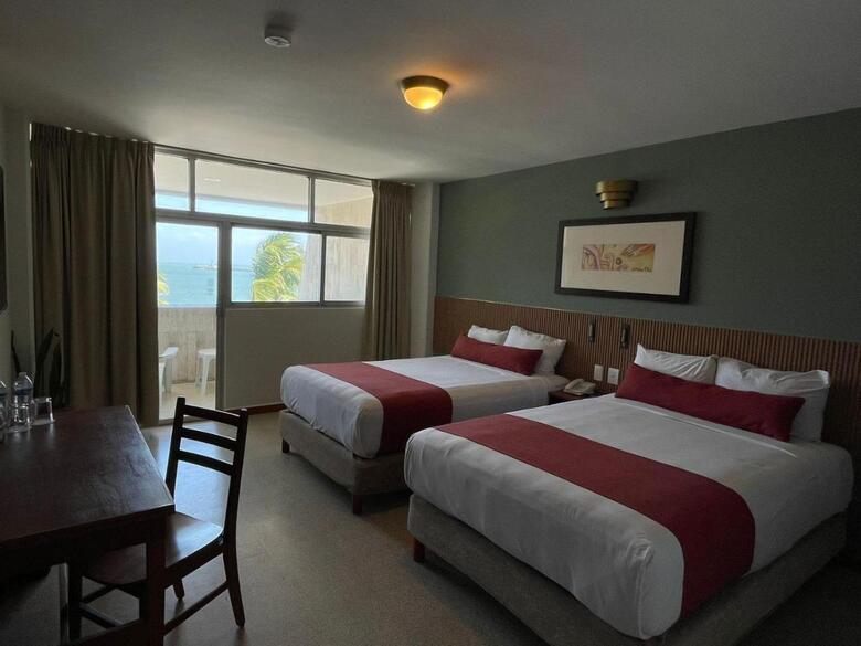 Hotel Royalty