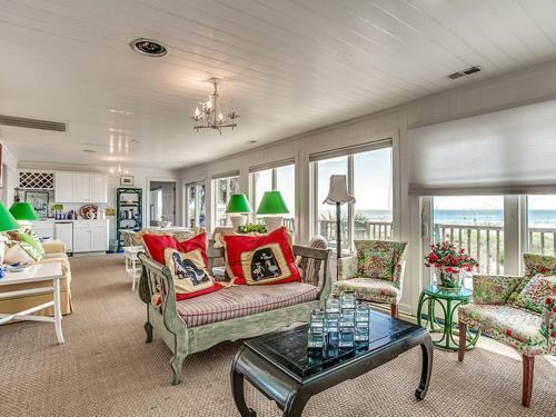 #2000 Arthur/oxner Holiday Home