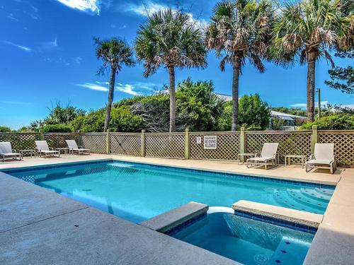 #2000 Arthur/oxner Holiday Home