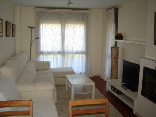 Apartamentos Valle De Tena - Las Margas Golf