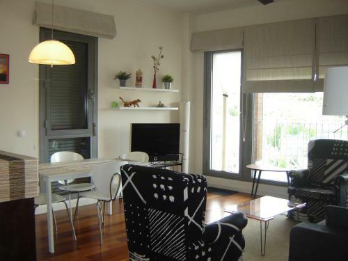 Apartamentos Valle De Tena - Las Margas Golf