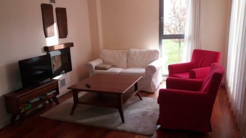 Apartamentos Valle De Tena - Las Margas Golf