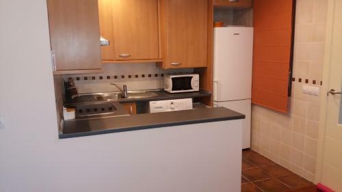 Apartamentos Valle De Tena - Las Margas Golf