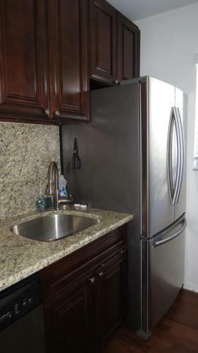 Beach Ridge Apartment