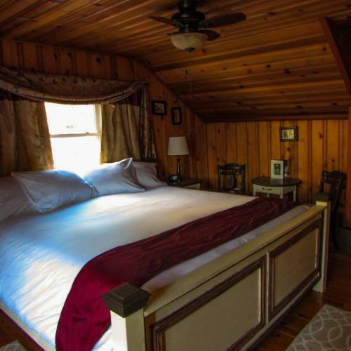 Bed & Breakfast Red Leaf River Inn