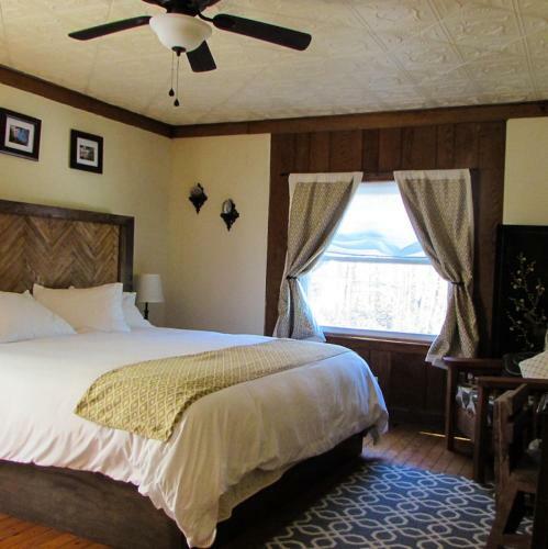 Bed & Breakfast Red Leaf River Inn