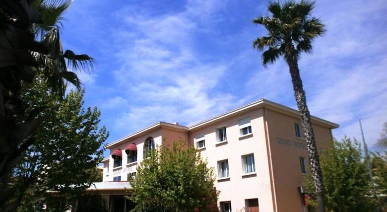 Hotel Adonis Sanary Grand H�tel Des Bains