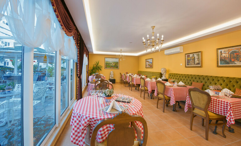 Hotel Antique Roman Palace - Adults Only