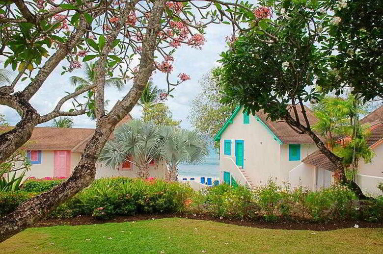 Hotel Crystal Cove
