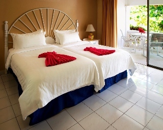 Hotel Discovery Bay (vista Al Jard�n)