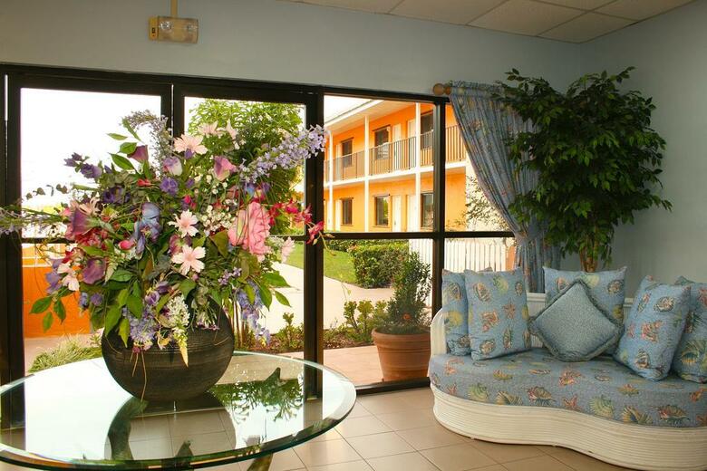 Hotel Sunrise Resort And Marina