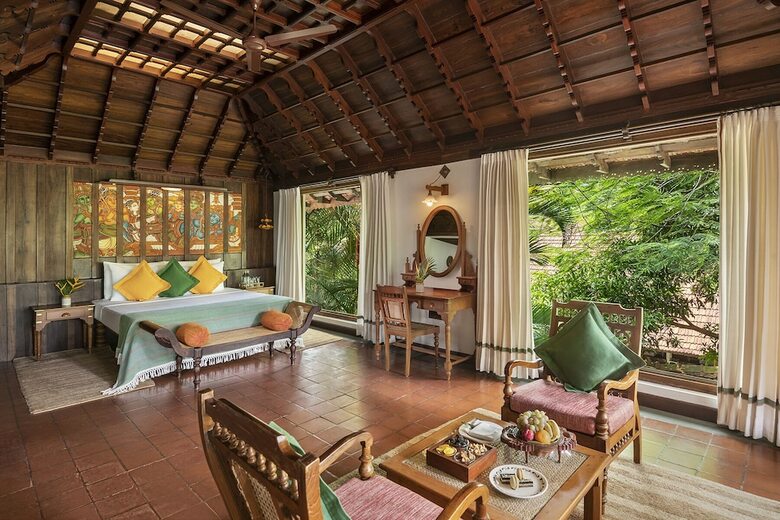 Hotel Kumarakom Lake Resort
