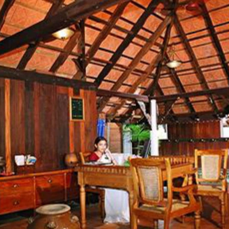 Hotel Kumarakom Lake Resort