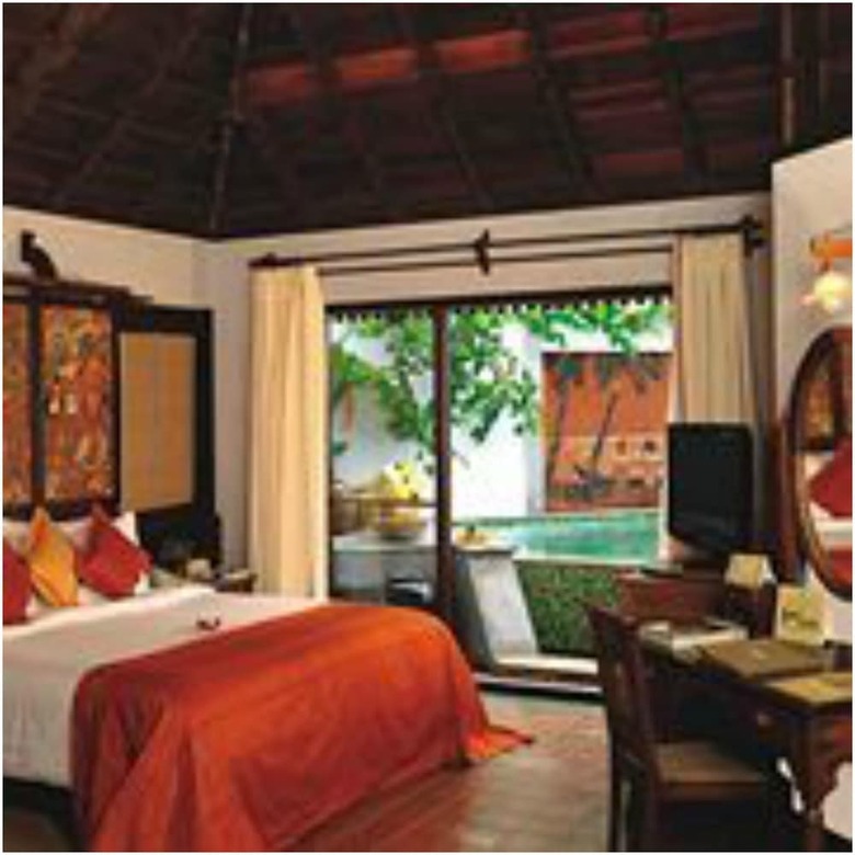 Hotel Kumarakom Lake Resort