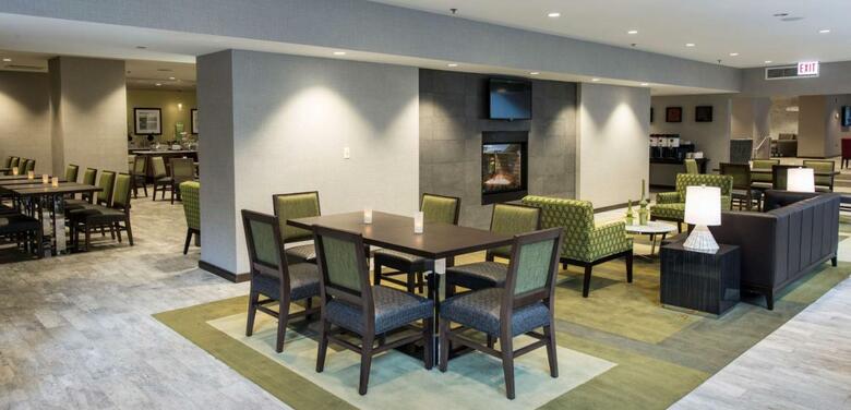 Hotel Avenue Crowne Plaza Chicago