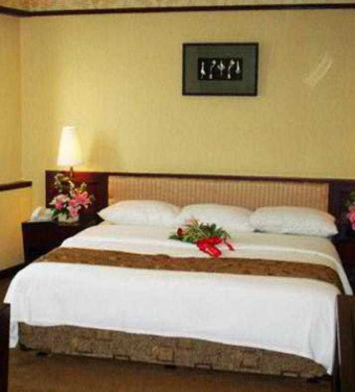 Hotel Golden Boutique - Angkasa