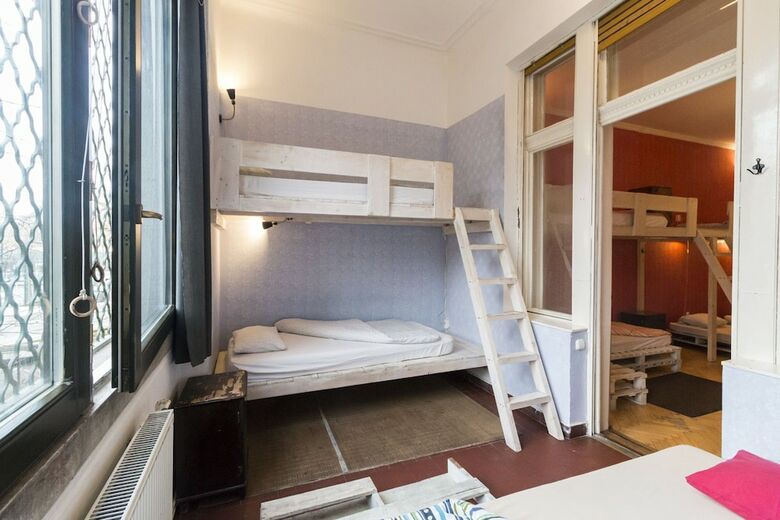 Hostal Baroque