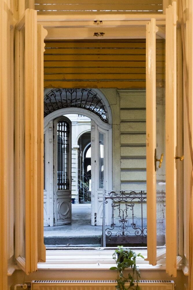 Hostal Baroque