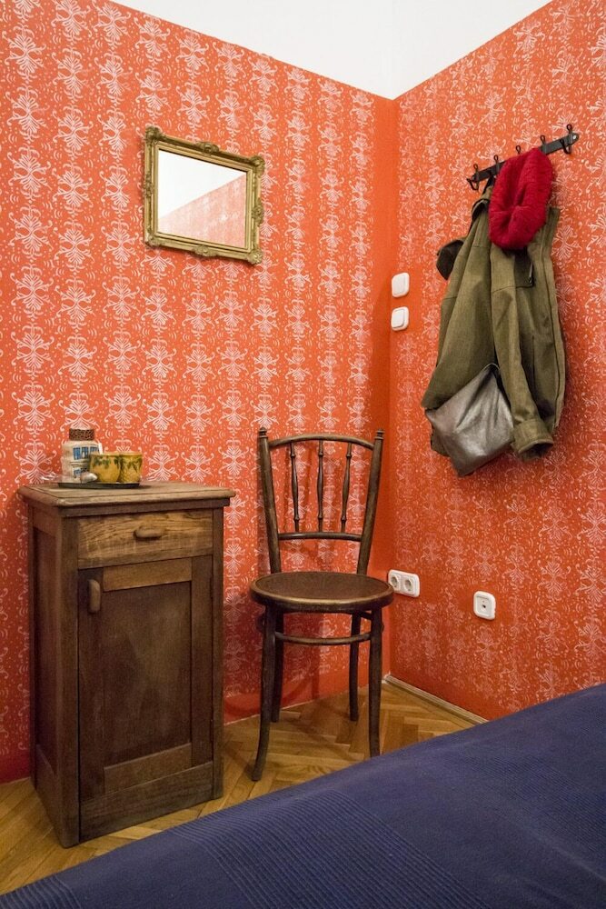 Hostal Baroque