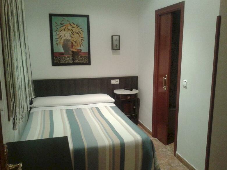 Hostal Bru�a