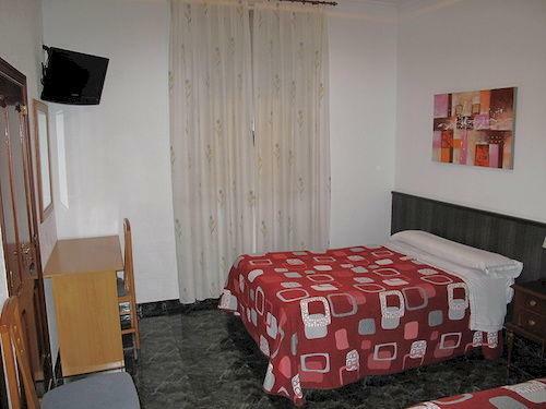 Hostal Bru�a