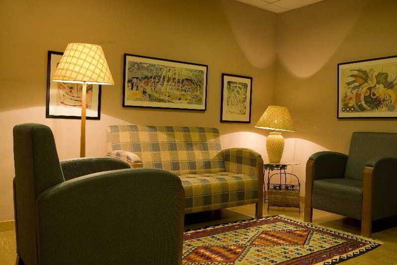 Hotel Monta�es