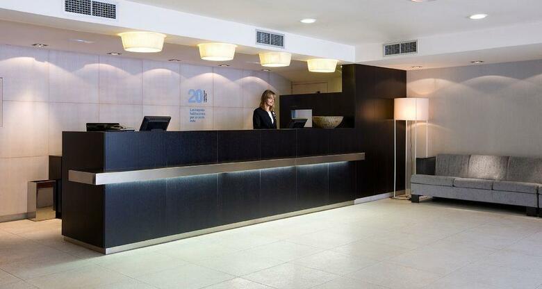 Hotel NH Pirineos