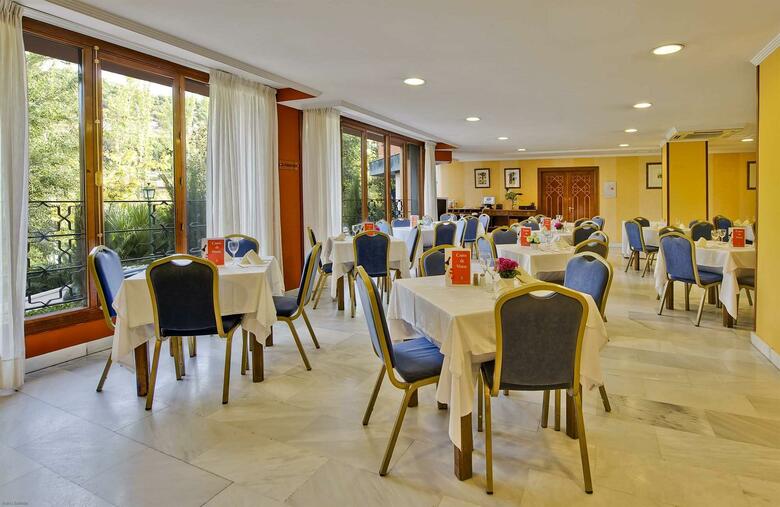 Hotel Alixares